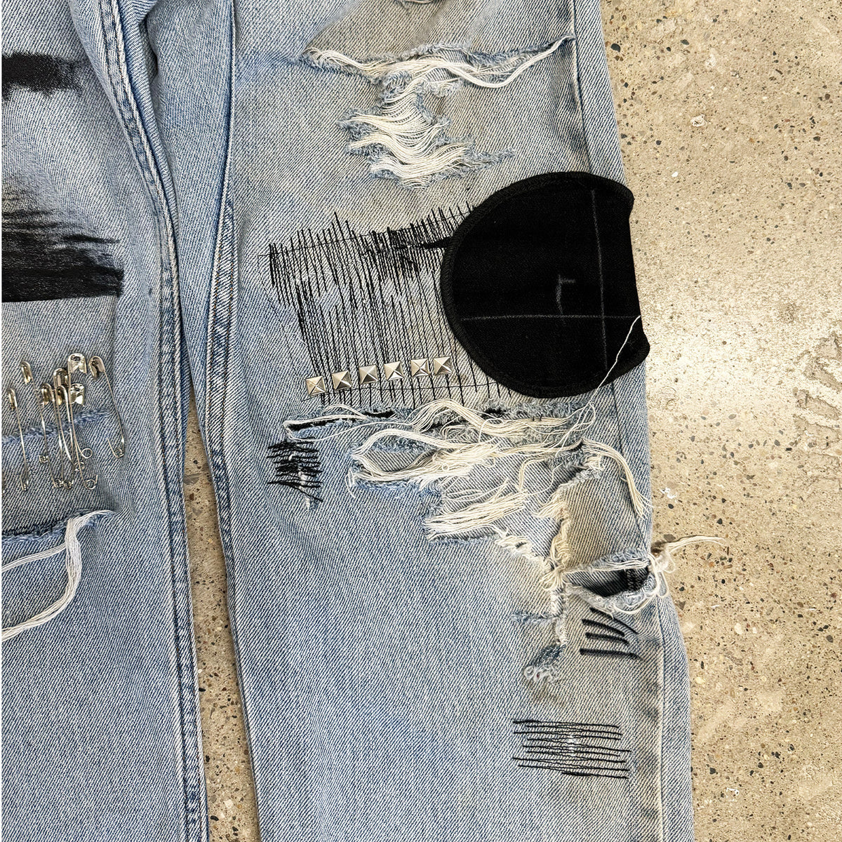 CIRCLE 011