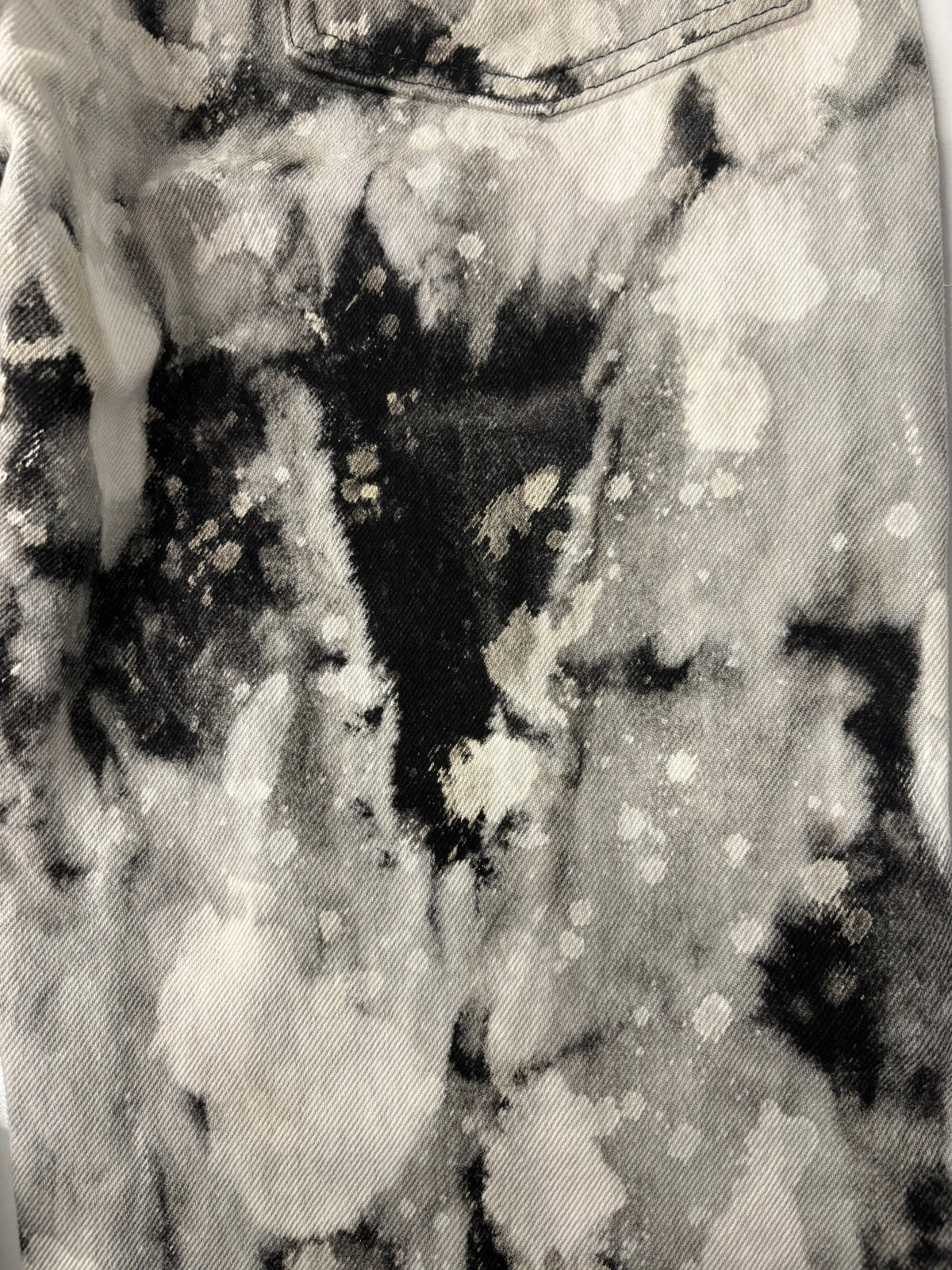 CIRCLE 030