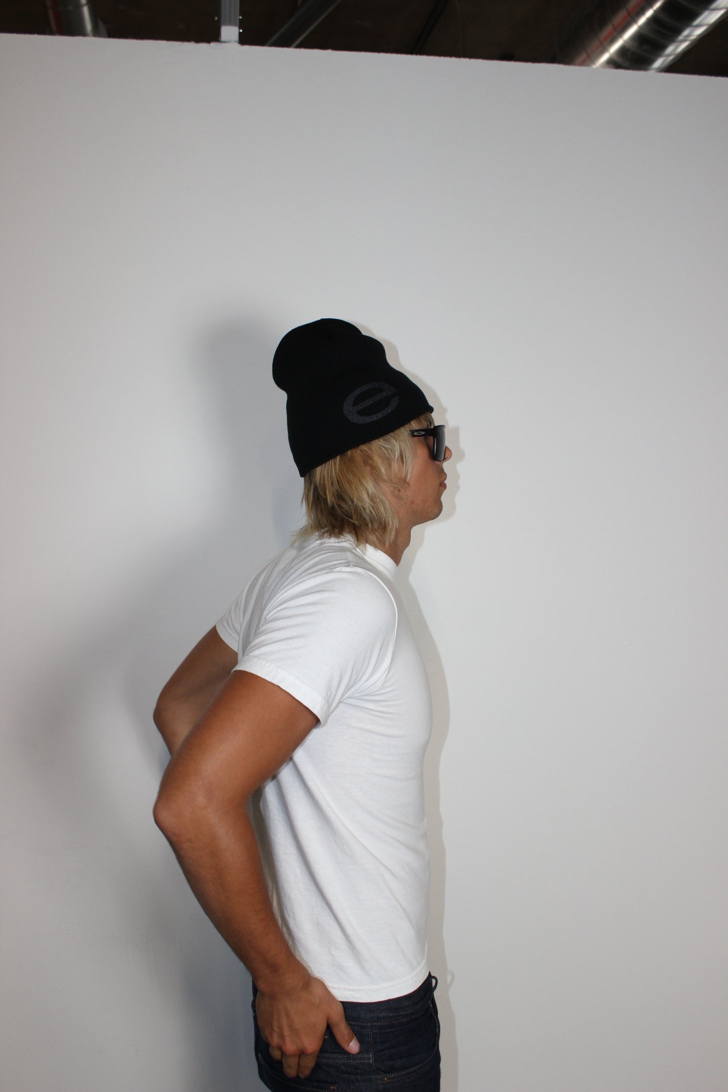ENYTHING Tee White