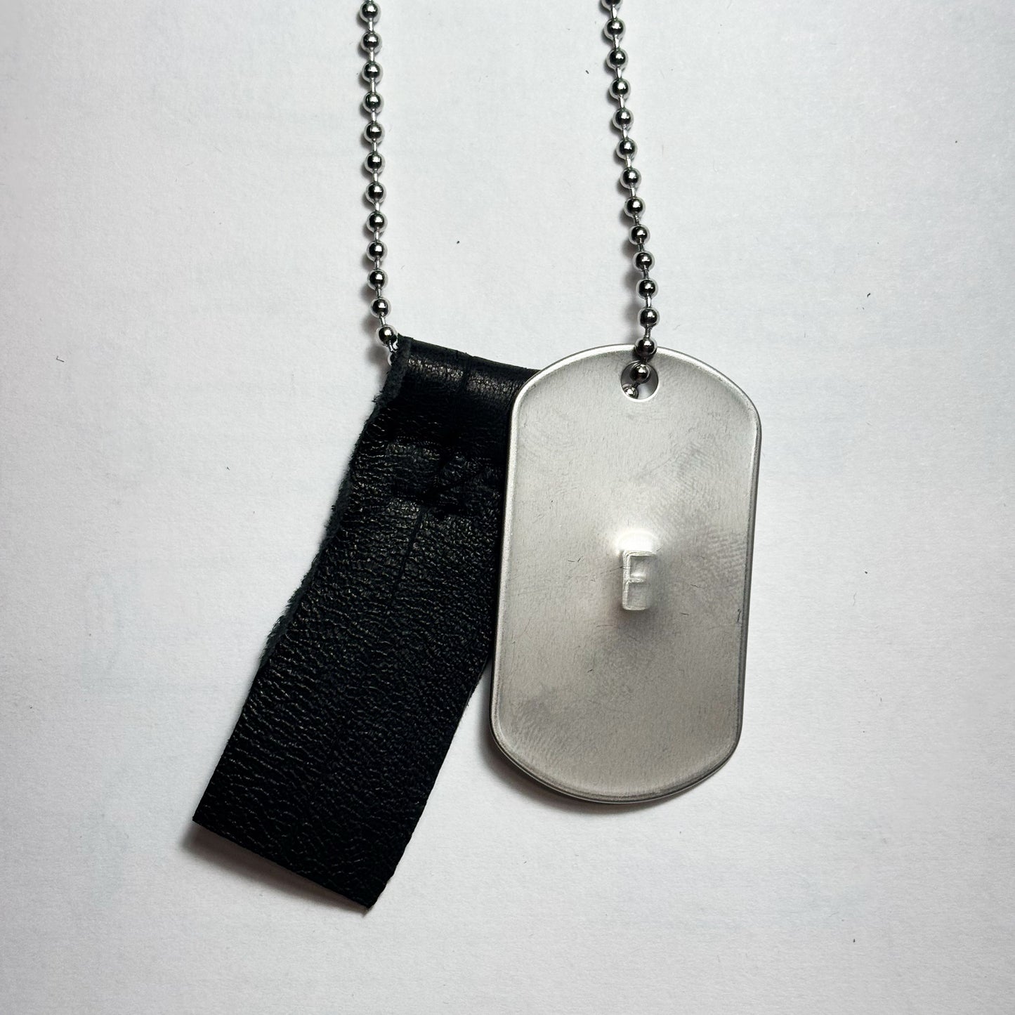 e Leather Necklace 1/1