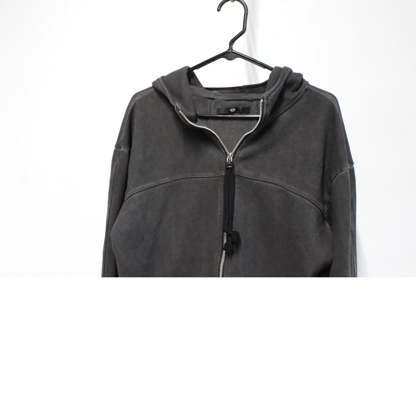 Ashes Zip Up Hood e