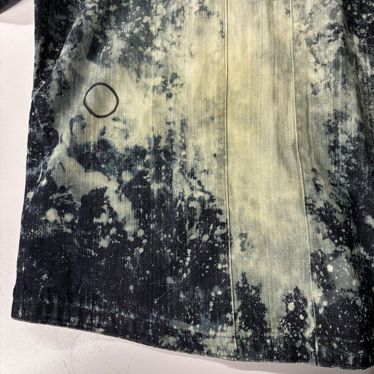 CIRCLE 058